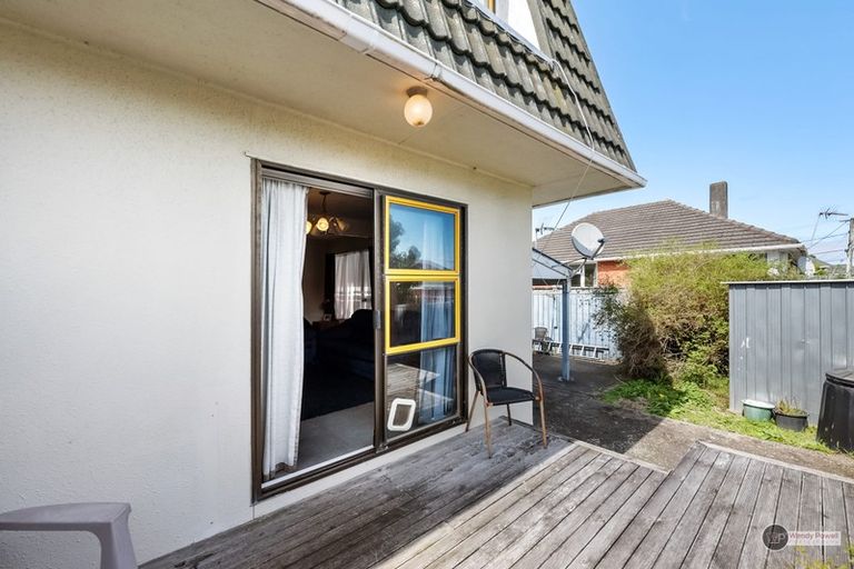 Photo of property in 5 Kowhai Street, Naenae, Lower Hutt, 5011