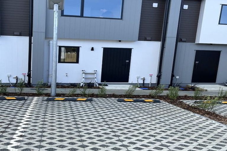 Photo of property in 29/241 Don Buck Road, Massey, Auckland, 0614