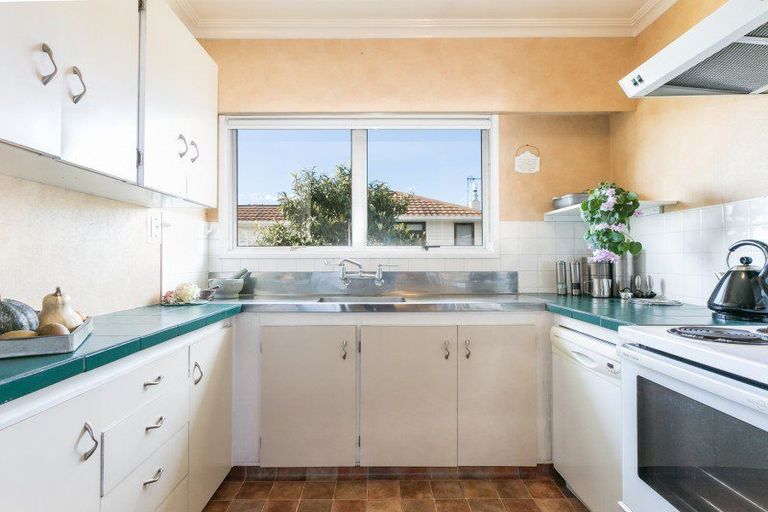 Photo of property in 1/26 Chester Street, Taradale, Napier, 4112