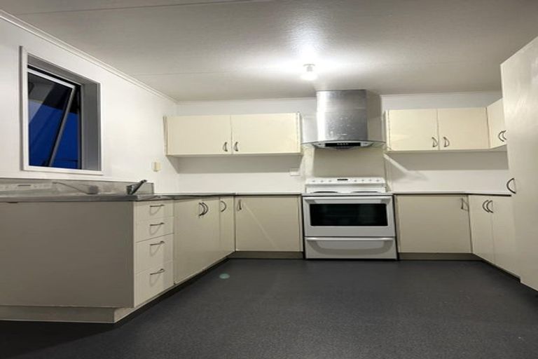 Photo of property in 4 Iona Place, Wiri, Auckland, 2104