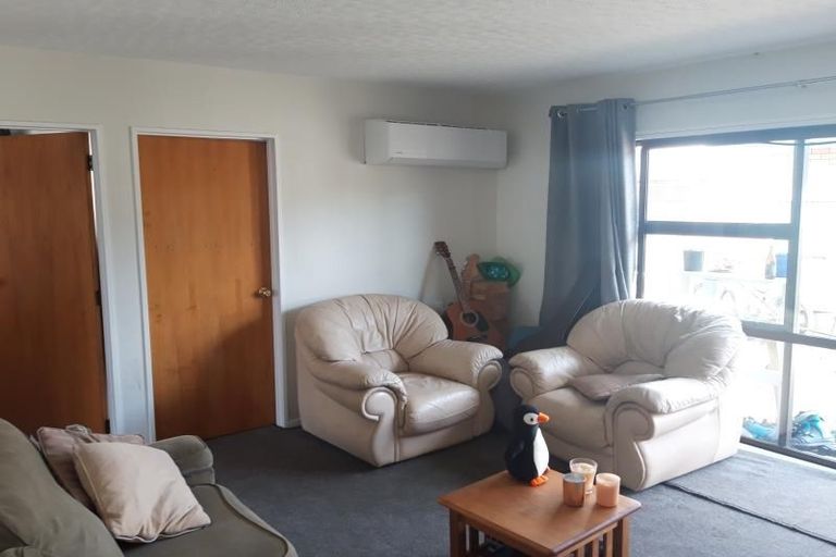 Photo of property in 69 Peverel Street, Riccarton, Christchurch, 8041