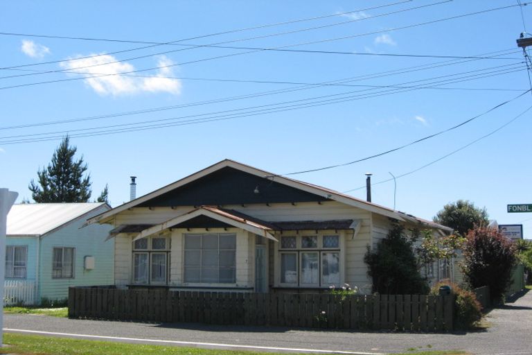 Photo of property in 7 Fonblanque Street, Westport, 7825