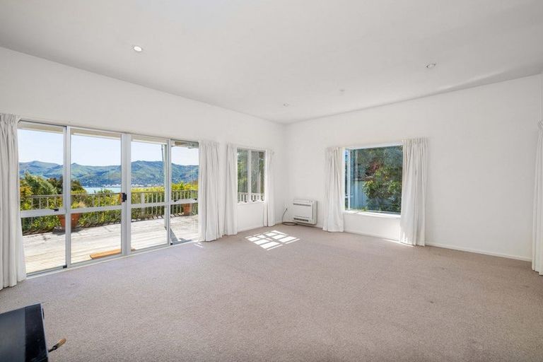 Photo of property in 21 Whero Avenue, Diamond Harbour, Lyttelton, 8971