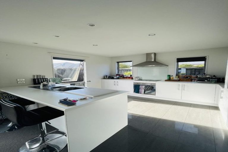 Photo of property in 10 Peak Crescent, Kaiapoi, 7630