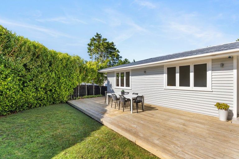 Photo of property in 34c Toru Street, Te Atatu Peninsula, Auckland, 0610