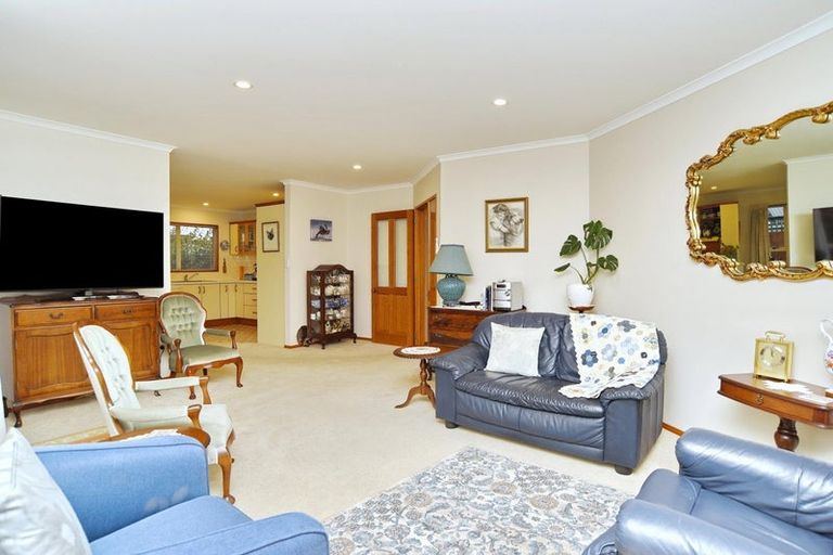 Photo of property in 10b Goodwood Close, Rangiora, 7400