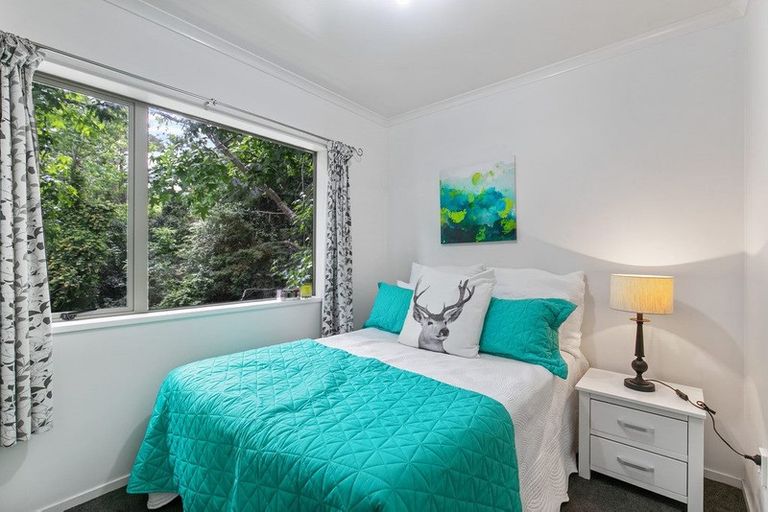 Photo of property in 33a Lancaster Road, Beach Haven, Auckland, 0626