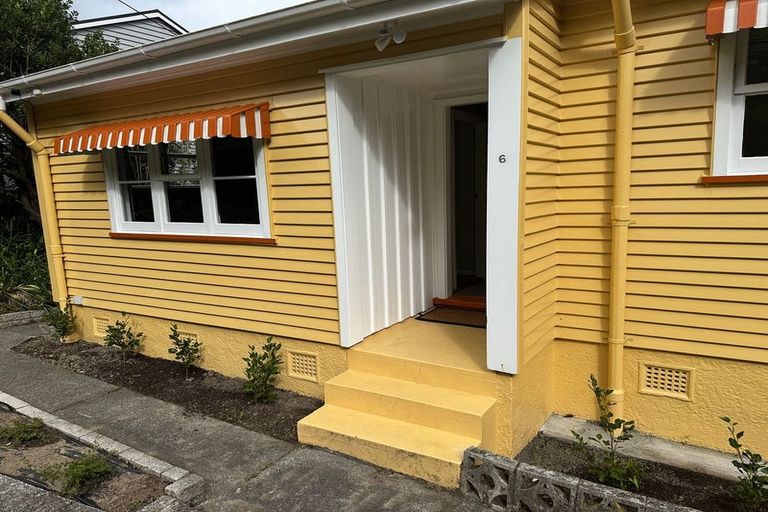 Photo of property in 6 Sidlaw Street, Strathmore Park, Wellington, 6022