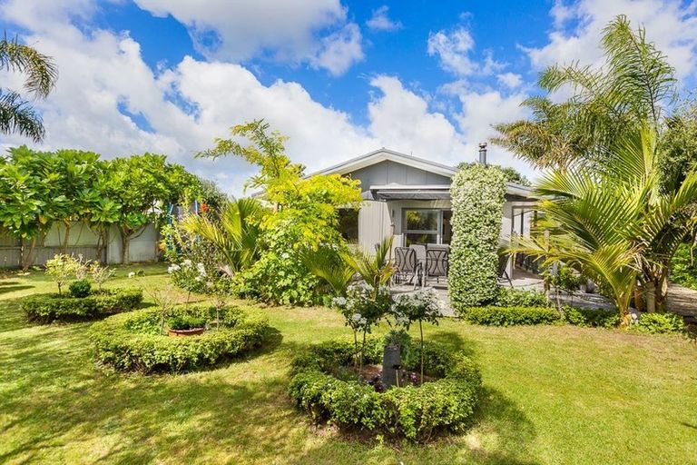 Photo of property in 3b Lillian Place, Orewa, 0931
