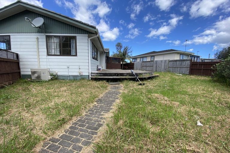 Photo of property in 43 Luanda Drive, Ranui, Auckland, 0612