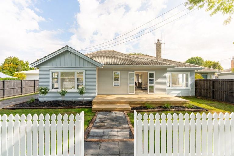 Photo of property in 17 Brown Street, Hamilton East, Hamilton, 3216