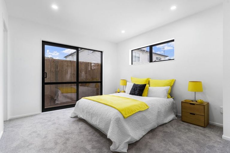 Photo of property in 7d Gladfield Lane, Te Atatu Peninsula, Auckland, 0610