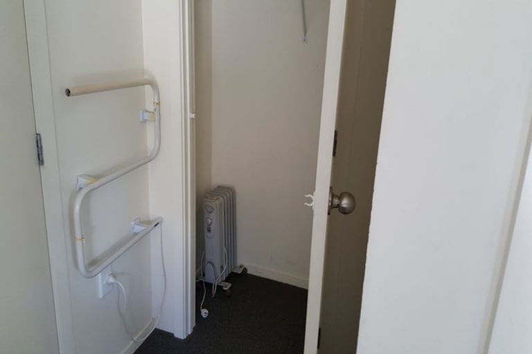 Photo of property in 8c Schnapper Rock Road, Schnapper Rock, Auckland, 0632