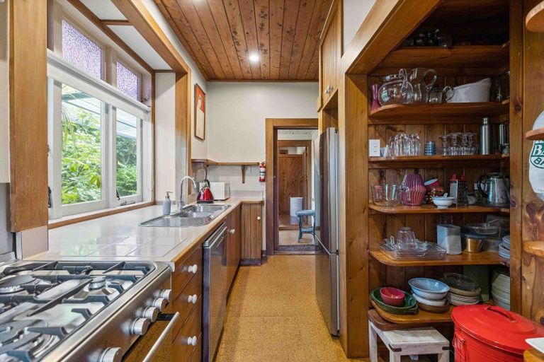 Photo of property in 24 Myrtle Street, Hamilton East, Hamilton, 3216