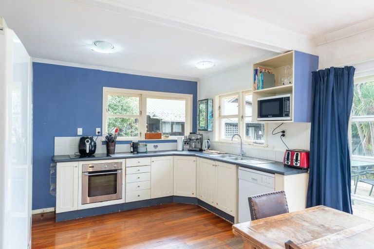 Photo of property in 20 Ararino Street, Trentham, Upper Hutt, 5018