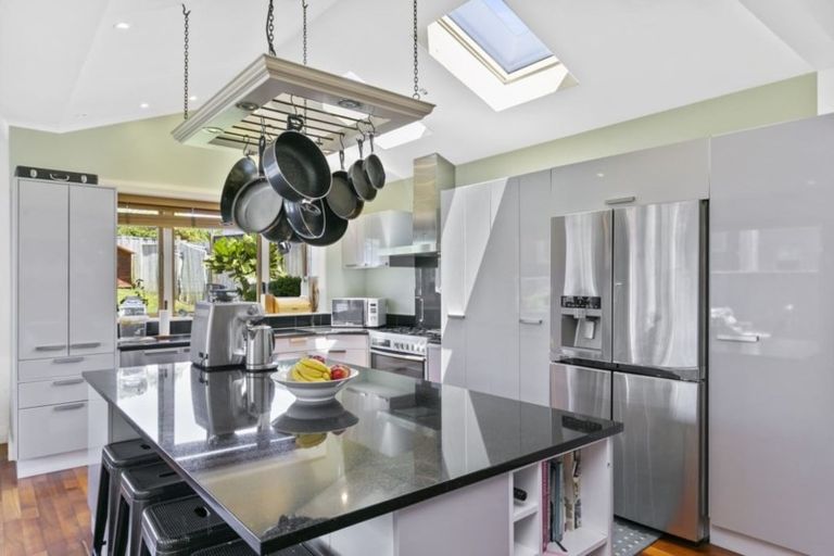 Photo of property in 3 Haumia Street, Johnsonville, Wellington, 6037