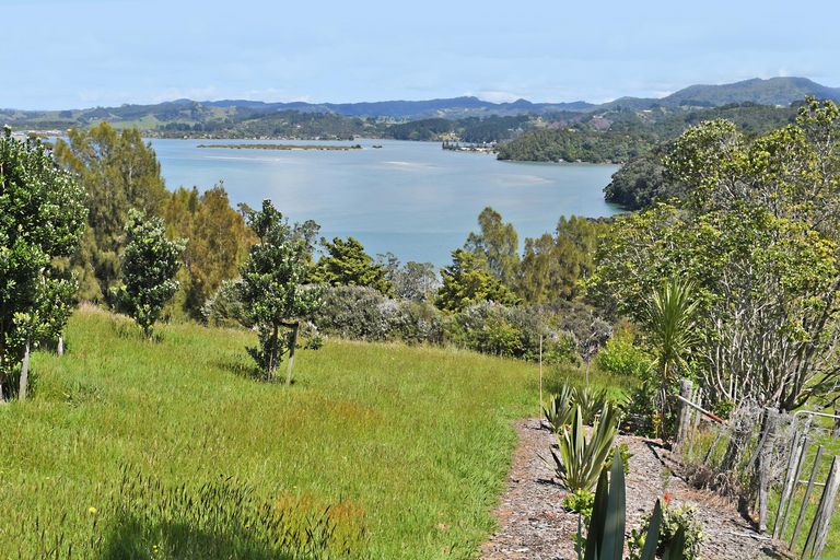 Photo of property in 46 Laika Avenue, Ti Point, Warkworth, 0985
