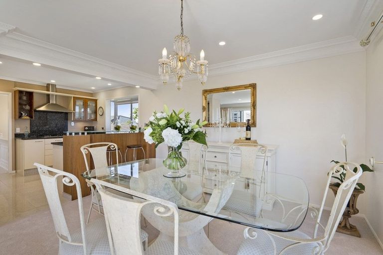 Photo of property in 1/10 Coquille Place, Half Moon Bay, Auckland, 2012