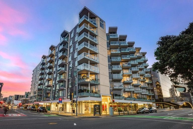 Photo of property in Piermont Apartments, 3d/82 Cable Street, Te Aro, Wellington, 6011