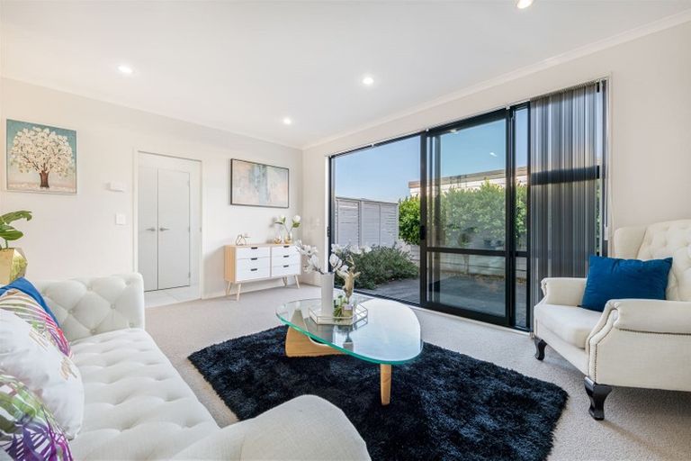 Photo of property in 9 Louis Braille Lane, Flat Bush, Auckland, 2019