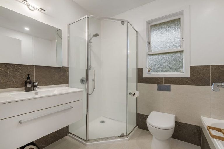 Photo of property in 1/155 Verbena Road, Birkdale, Auckland, 0626