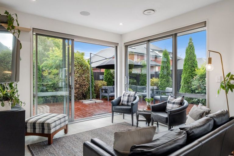 Photo of property in 152a Wairakei Road, Bryndwr, Christchurch, 8053