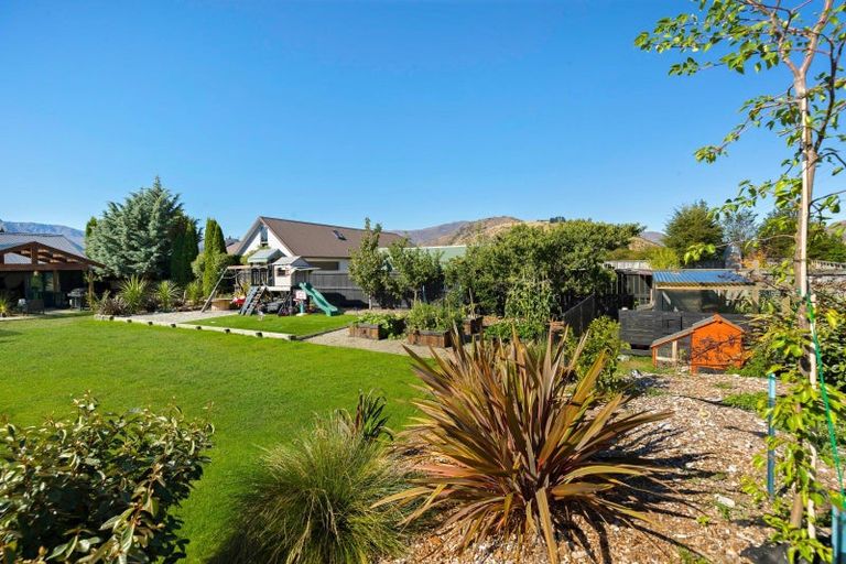 Photo of property in 13 Poolburn Court, Lake Hayes, Queenstown, 9304