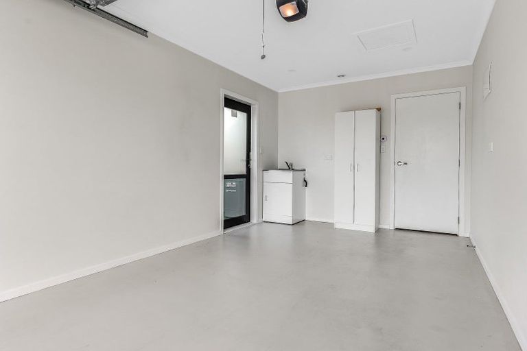 Photo of property in 17u1 Walter Street, Fairfield, Hamilton, 3214