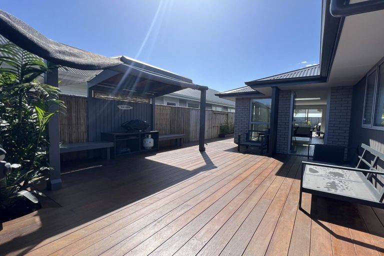 Photo of property in 6 Warlock Way, Papamoa, 3118