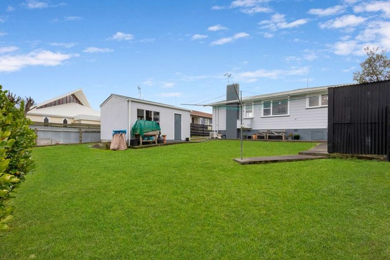 Photo of property in 13 Russell Street, Marton, 4710