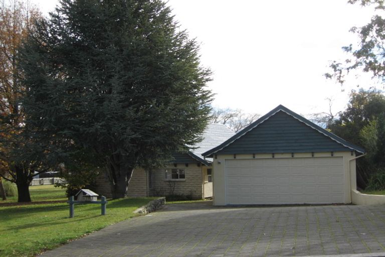 Photo of property in 81 Hunter Crescent, Wanaka, 9305