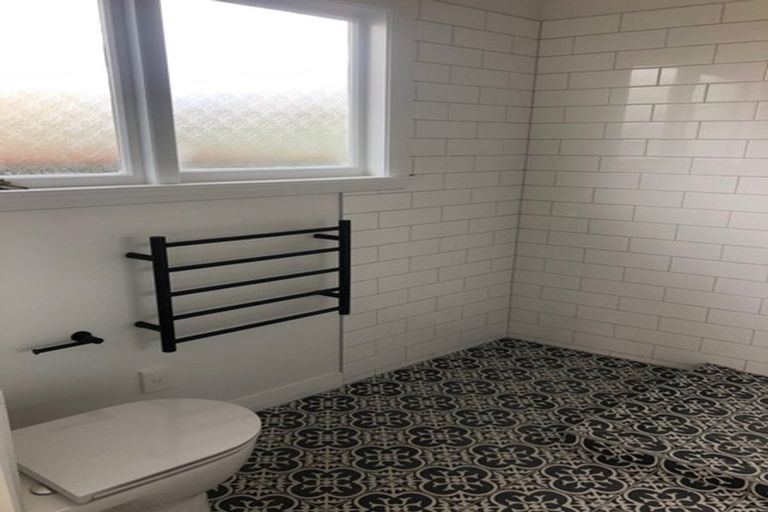 Photo of property in 26 Gamblins Road, Saint Martins, Christchurch, 8022