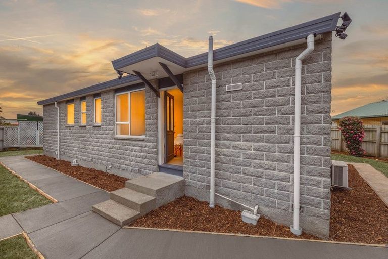 Photo of property in 27 Mecca Place, Linwood, Christchurch, 8062