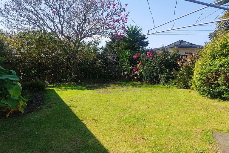 Photo of property in 18 Magnolia Avenue, Opaheke, Papakura, 2113