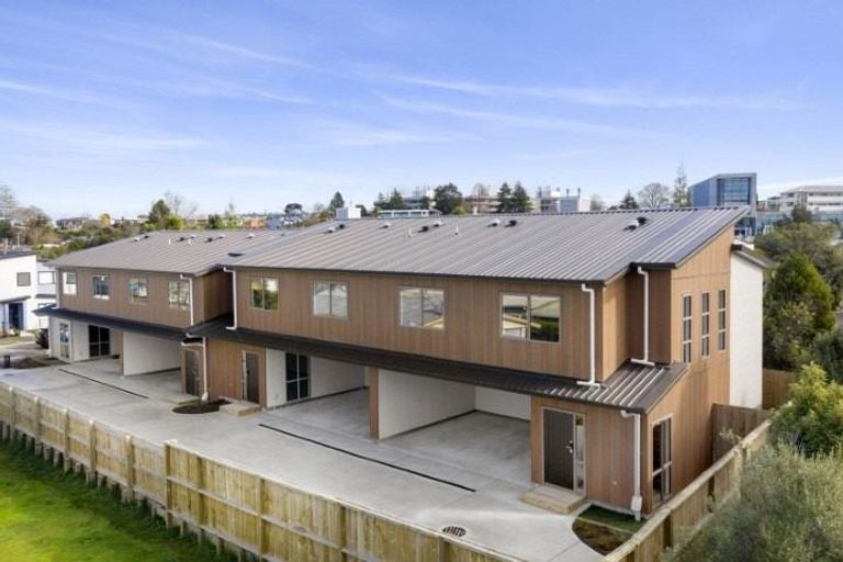 Photo of property in 10u2 Gazeley Avenue, Silverdale, Hamilton, 3216