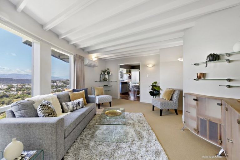 Photo of property in 53 Harbour View Road, Northland, Wellington, 6012