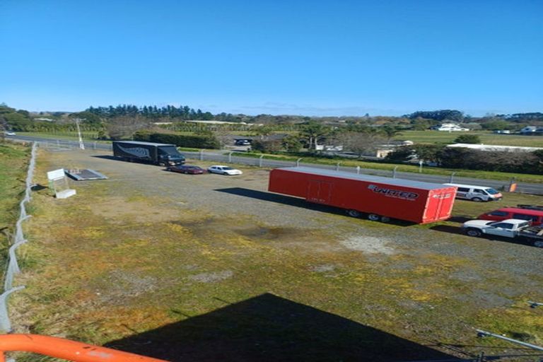 Photo of property in 564-568 Great South Road, Runciman, Drury, 2578