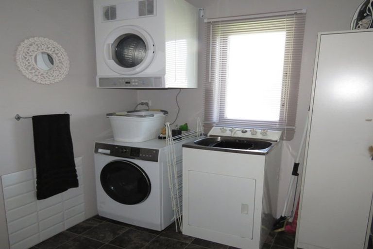 Photo of property in 15 Grey Road, Reefton, 7830