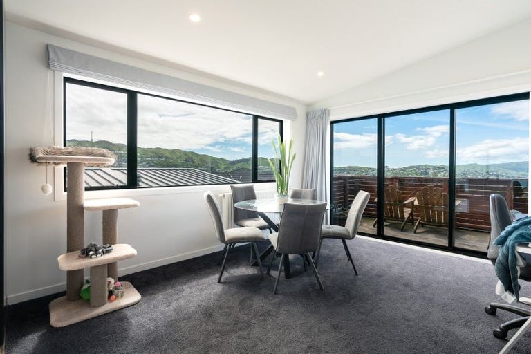 Photo of property in 79 Spenmoor Street, Newlands, Wellington, 6037