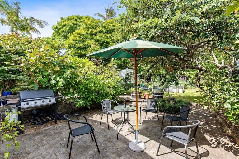 Photo of property in 10 Rata Street, Waikanae, 5036