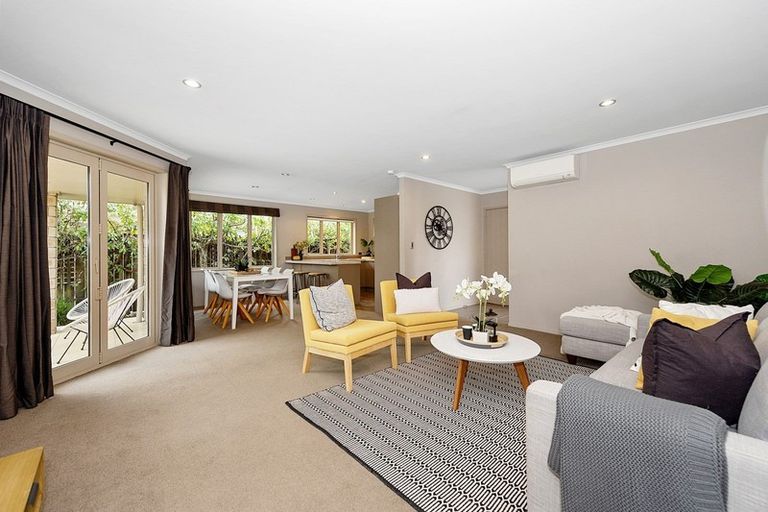 Photo of property in 12a Dover Road, St Andrews, Hamilton, 3200