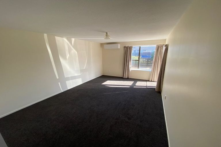 Photo of property in 2/25 Lyndon Street, Riccarton, Christchurch, 8041