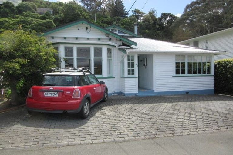 Photo of property in 48 Ferry Street, Seatoun, Wellington, 6022
