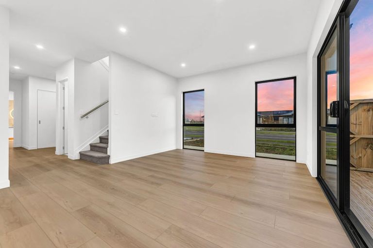 Photo of property in 14 Gertrude Cole Road, Clarks Beach, 2122