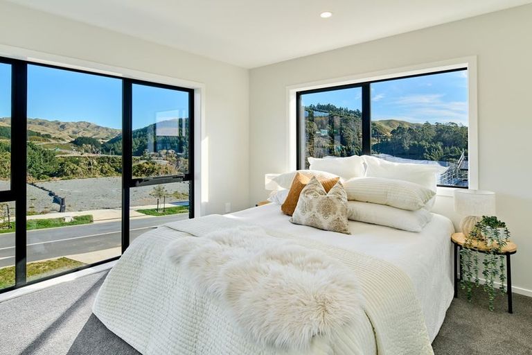 Photo of property in 69 Holystone Road, Whitby, Porirua, 5024