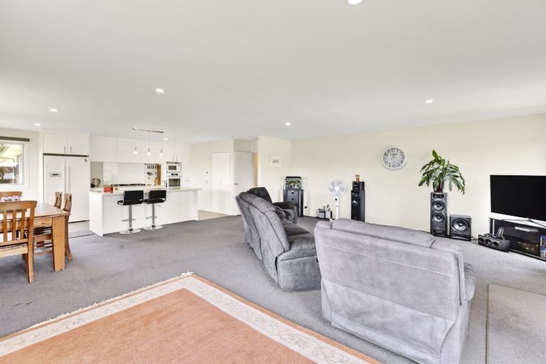 Photo of property in 1 Criffel Place, Luggate, Cromwell, 9383