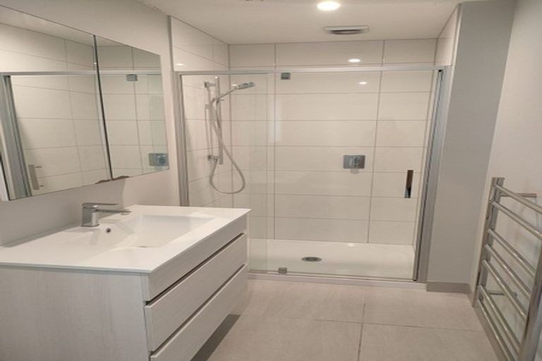 Photo of property in 5 Henrietta Maxwell Grove, Wainuiomata, Lower Hutt, 5014