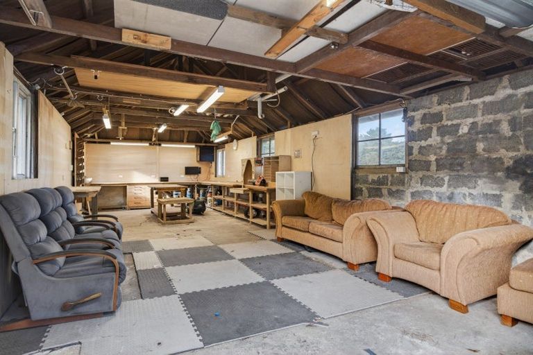 Photo of property in 2 Memorial Drive, Parahaki, Whangarei, 0112