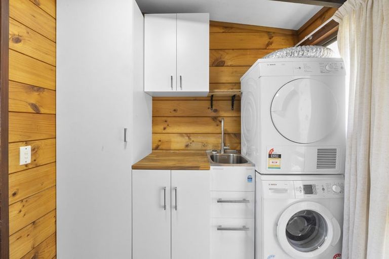 Photo of property in 164 Frankley Road, Frankleigh Park, New Plymouth, 4310