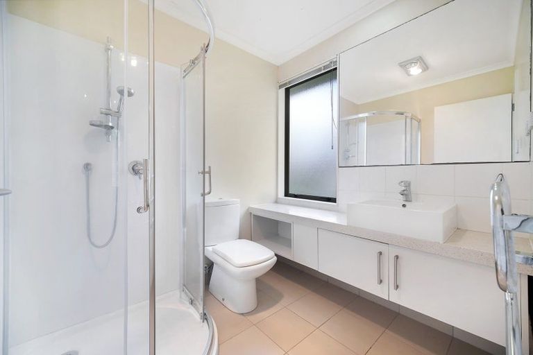 Photo of property in 71 Bruce Pulman Drive, Takanini, 2112